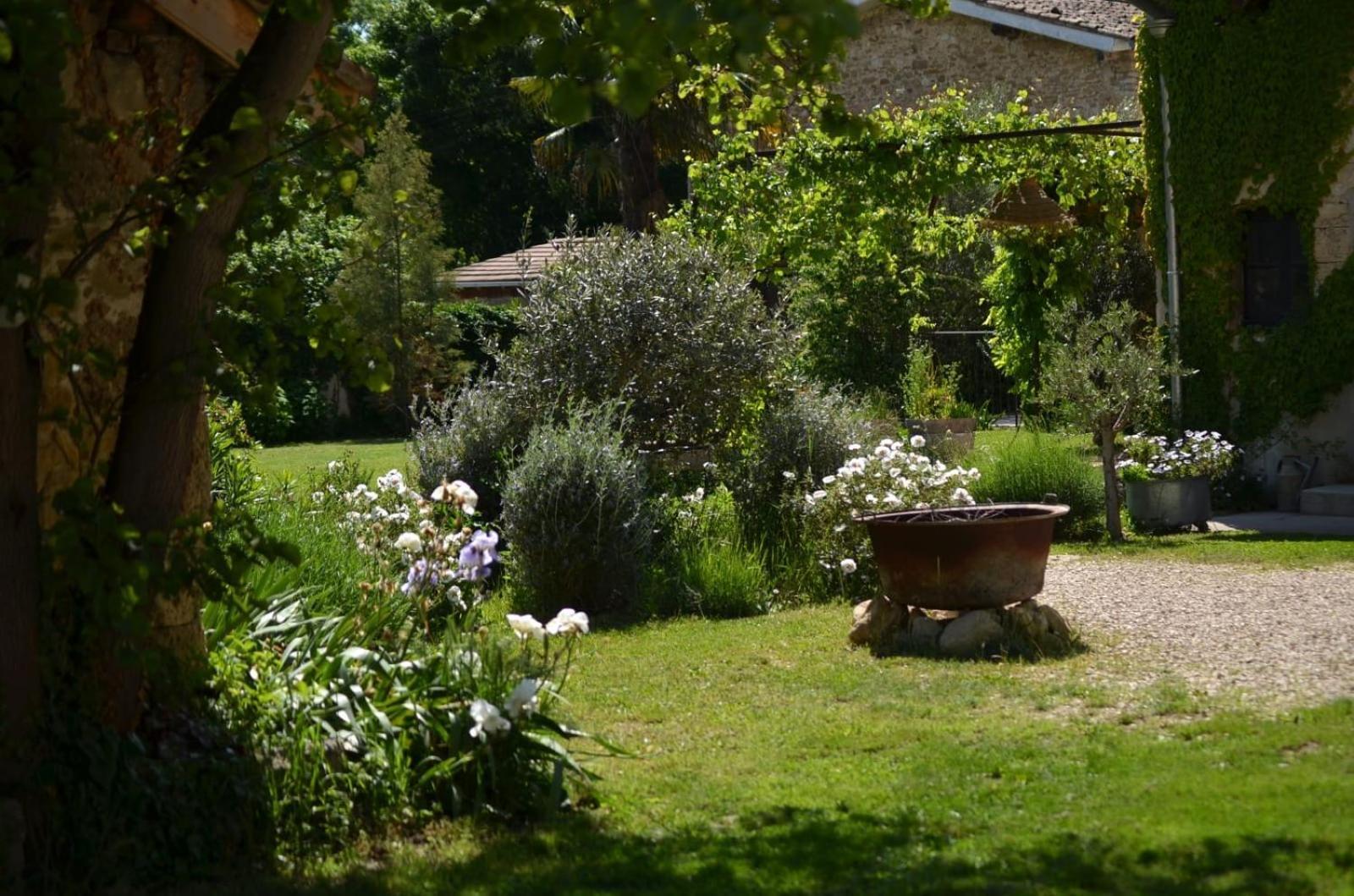 Ferme St Pierre Gite Autonome 2-4 Personnes Bed and Breakfast Chabeuil Eksteriør billede